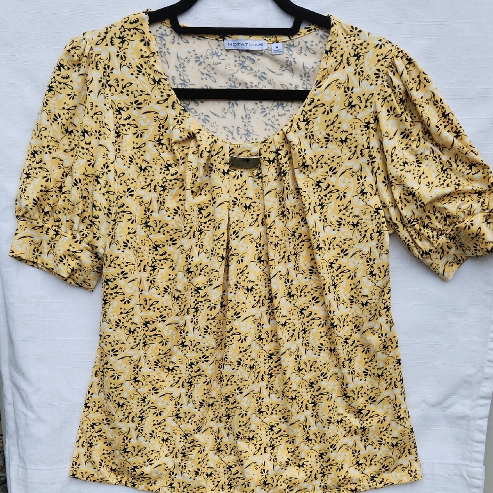 Notations Yellow Black Pleated Short Sleeve Blouse